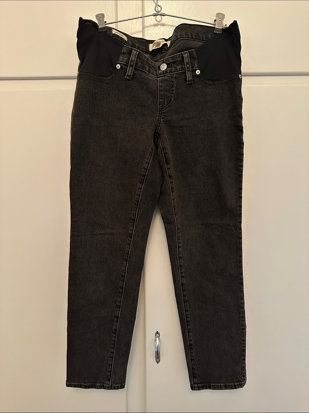 LIKE NEW Madewell Cotton Black Maternity Jeans with Panel Under Bump